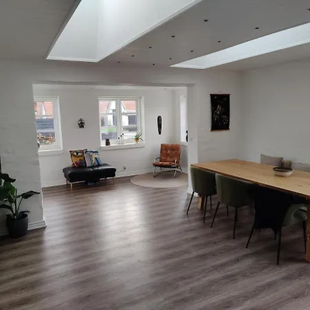 House Close To Town And Shopping Villa Esbjerg