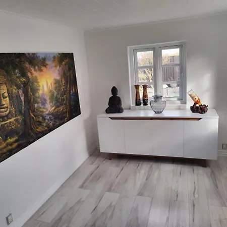 House Close To Town And Shopping Villa